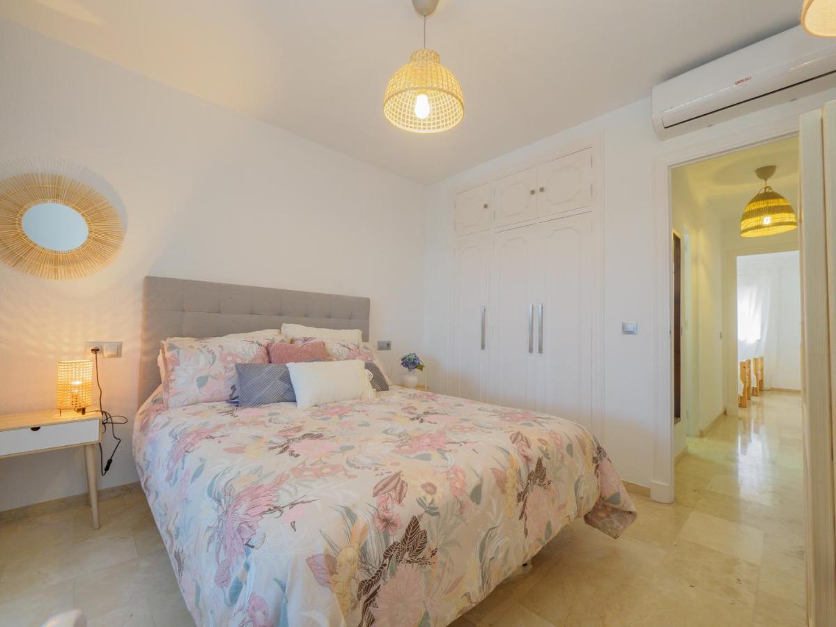 Cubo's Acacias Apartment